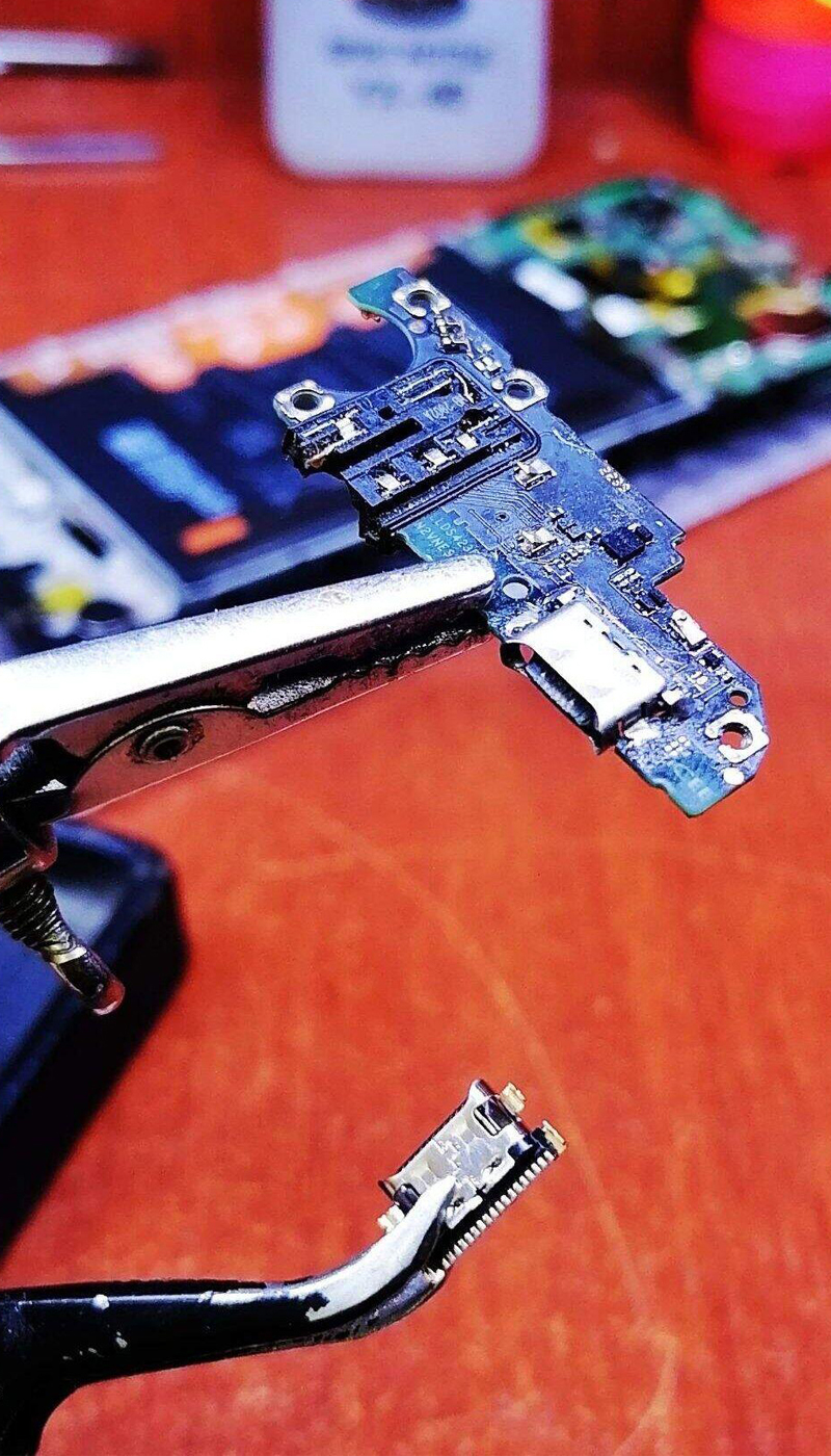 Ремонт разъёма зарядки телефона — Рубцовск